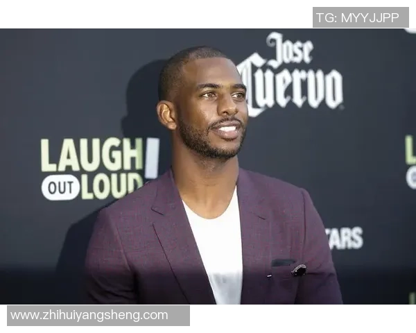 足球与篮球球星西装穿搭对比解析 展现运动员不同场合的魅力与品味